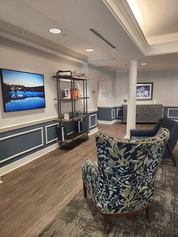 seating area with tv